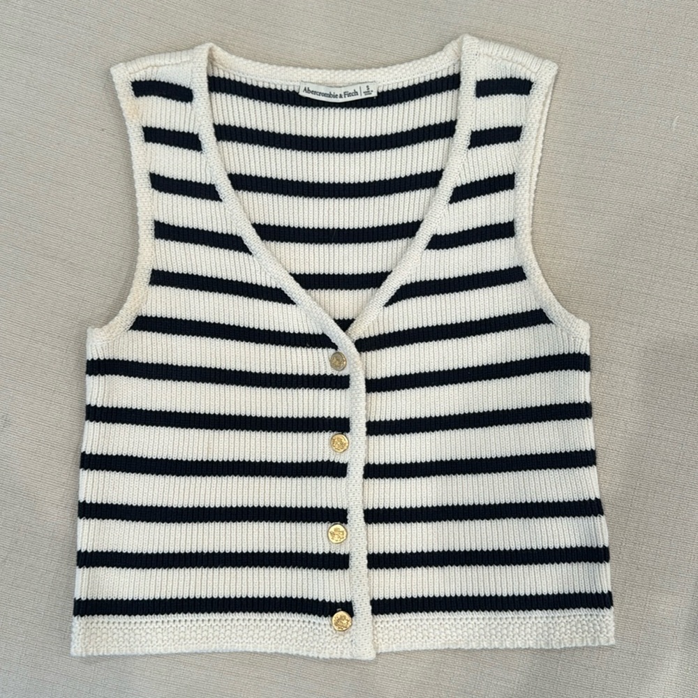 (NWOT) Abercrombie & Fitch Sweater Vest